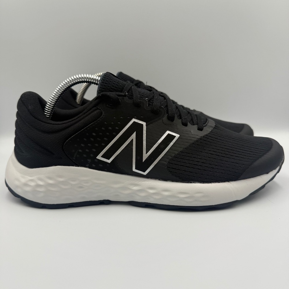 New Balance 520v7 Men Size 9.5 Extra Wide 4E Black White Running Shoes M520LB7
